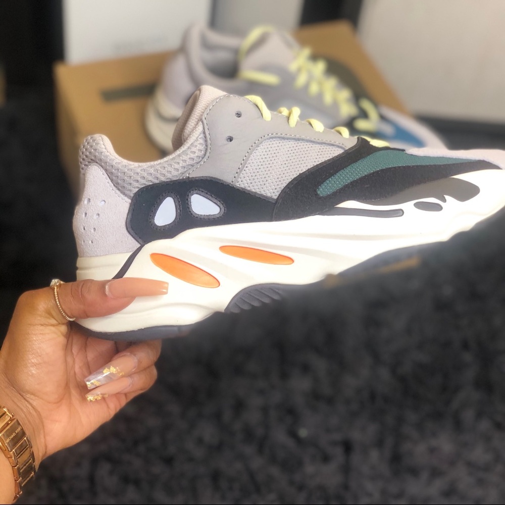 Adidas Yeezy Boost 700 Waverunners